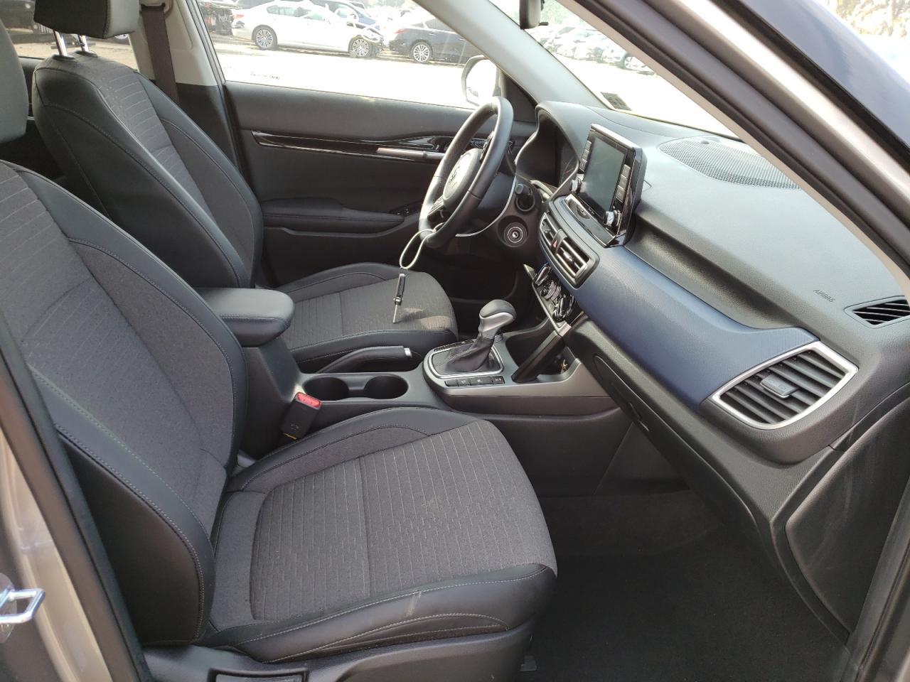 Photo 5 from auction – 2021 KIA SELTOS S with VIN KNDEUCAA7M7167519