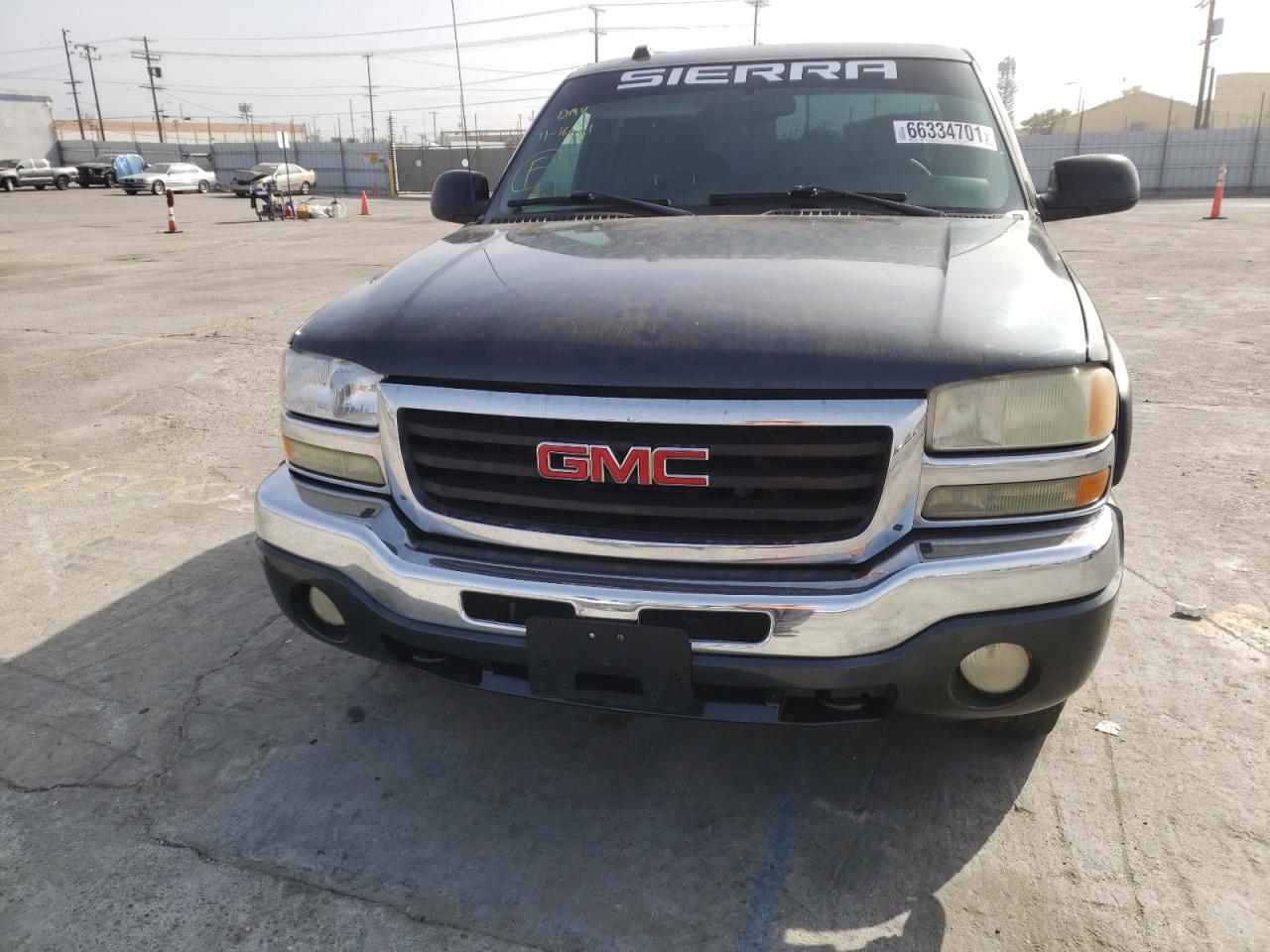 Photo 9 from auction – 2004 GMC NEW SIERRA with VIN 1GTEK19T24E299857