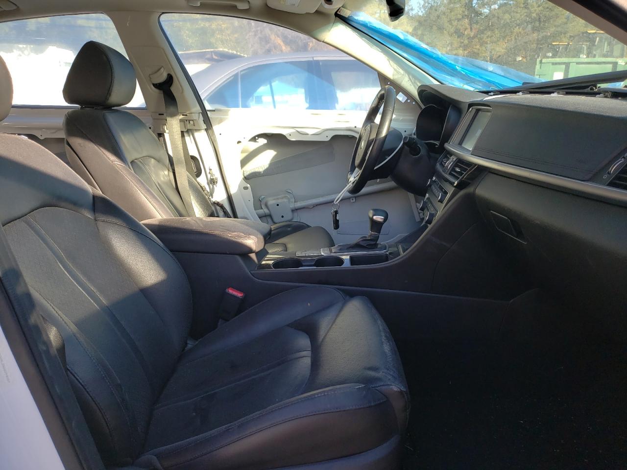 Photo 5 from auction – 2016 KIA OPTIMA EX with VIN 5XXGU4L35GG094059