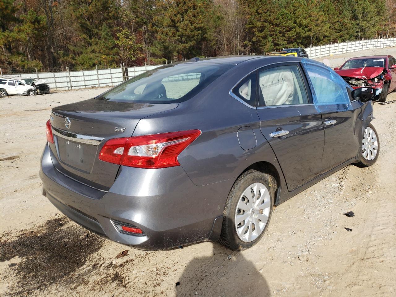 Photo 4 from auction – 2017 NISSAN SENTRA S with VIN 3N1AB7AP2HY392146