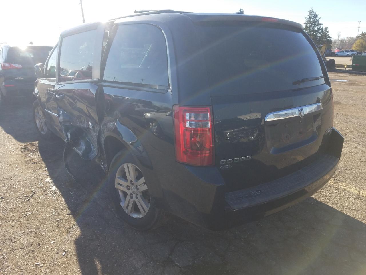 Photo 3 from auction – 2010 DODGE GRAND CARA with VIN 2D4RN6DX5AR412119