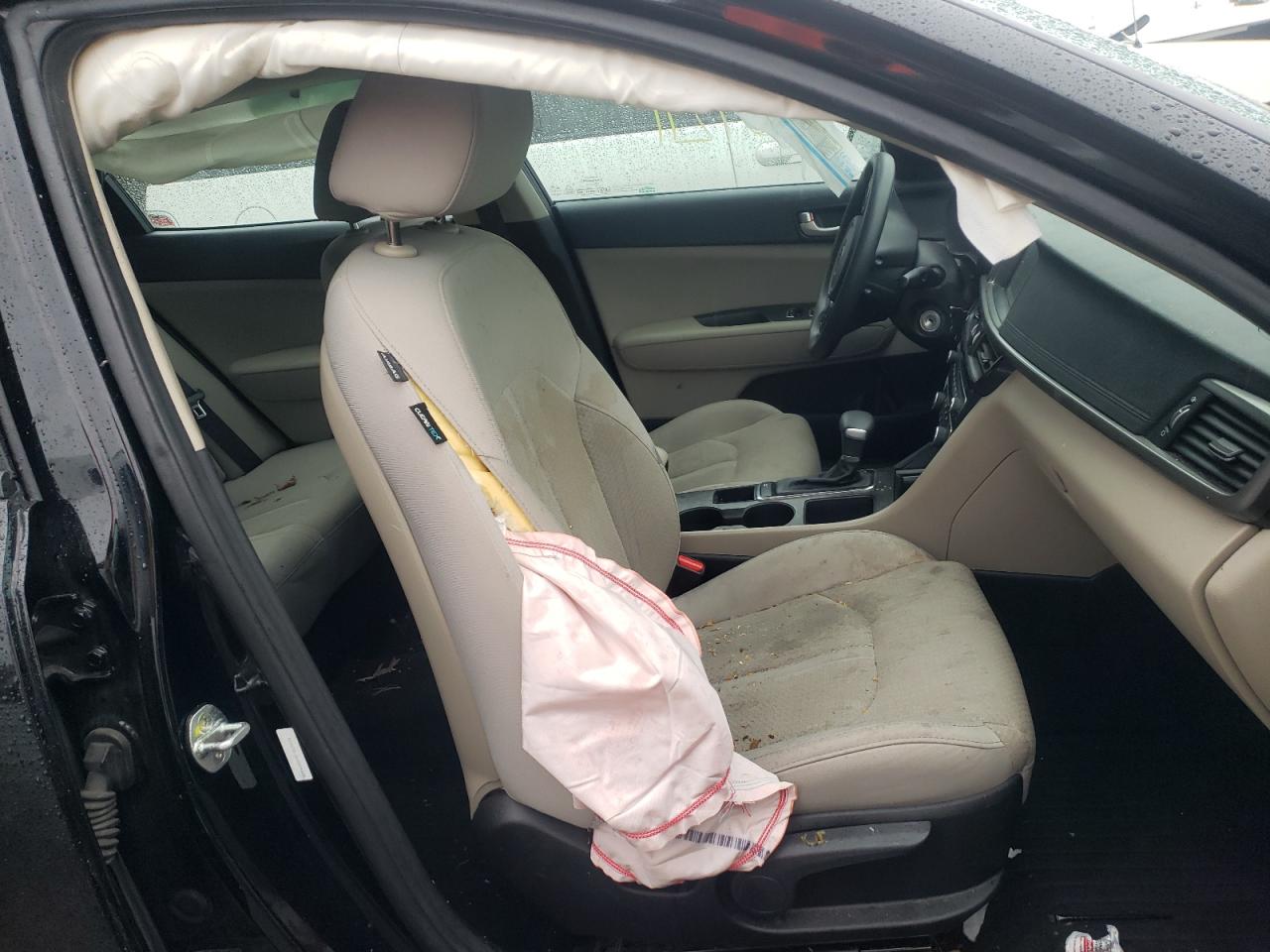 Photo 5 from auction – 2018 KIA OPTIMA LX with VIN 5XXGT4L36JG204823