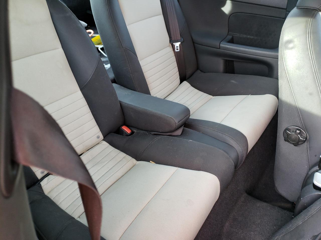 Photo 6 from auction – 2013 VOLVO C30 T5 with VIN YV1672MK9D2303425
