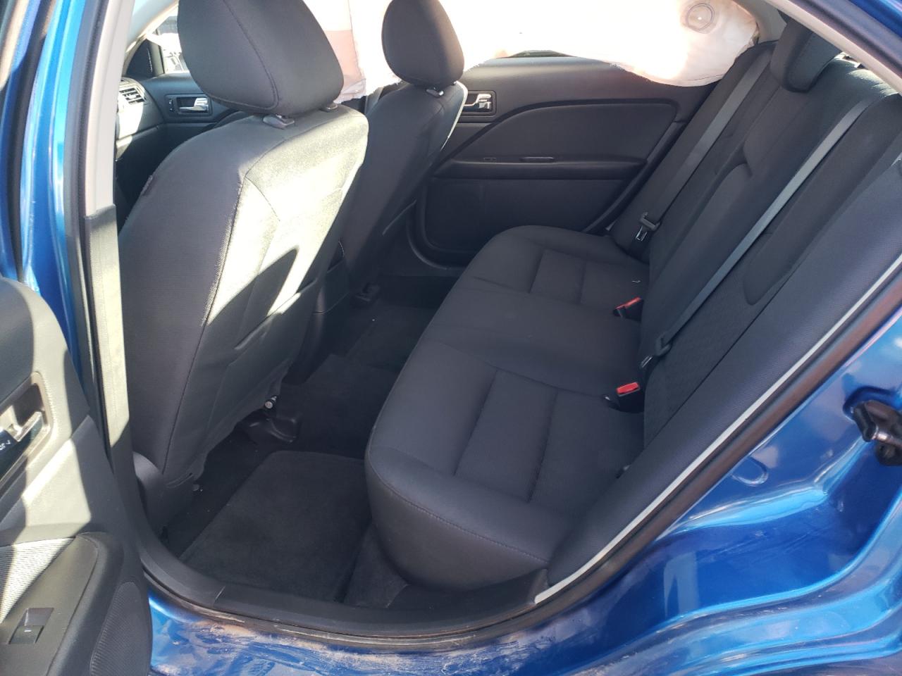 Photo 6 from auction – 2011 FORD FUSION SE with VIN 3FAHP0HA2BR342215