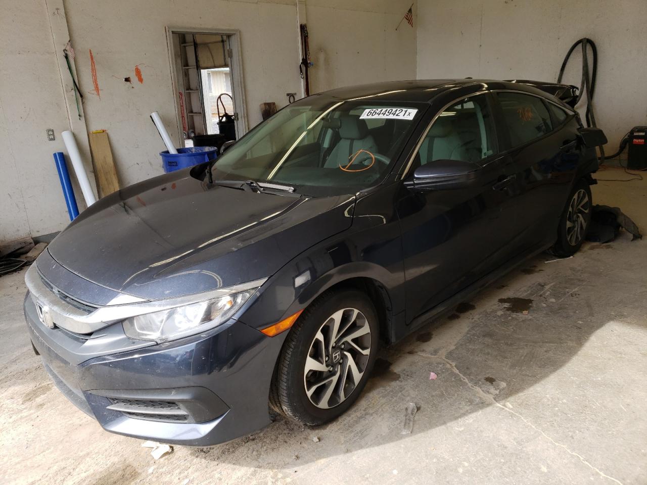 Photo 2 from auction – 2018 HONDA CIVIC EX with VIN 2HGFC2F78JH586320