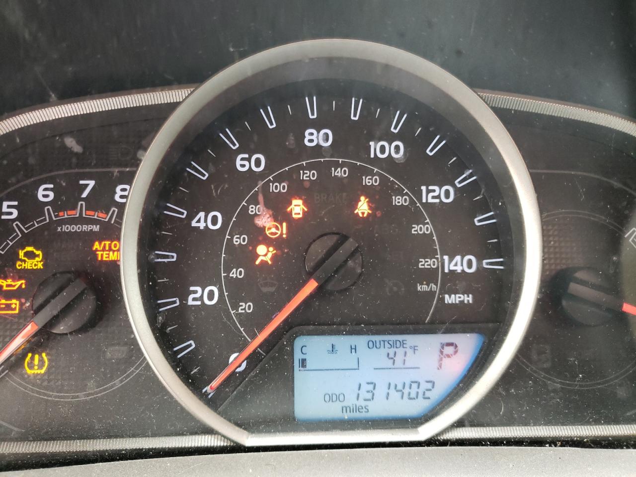 Photo 8 from auction – 2015 TOYOTA RAV4 LE with VIN 2T3BFREVXFW278716