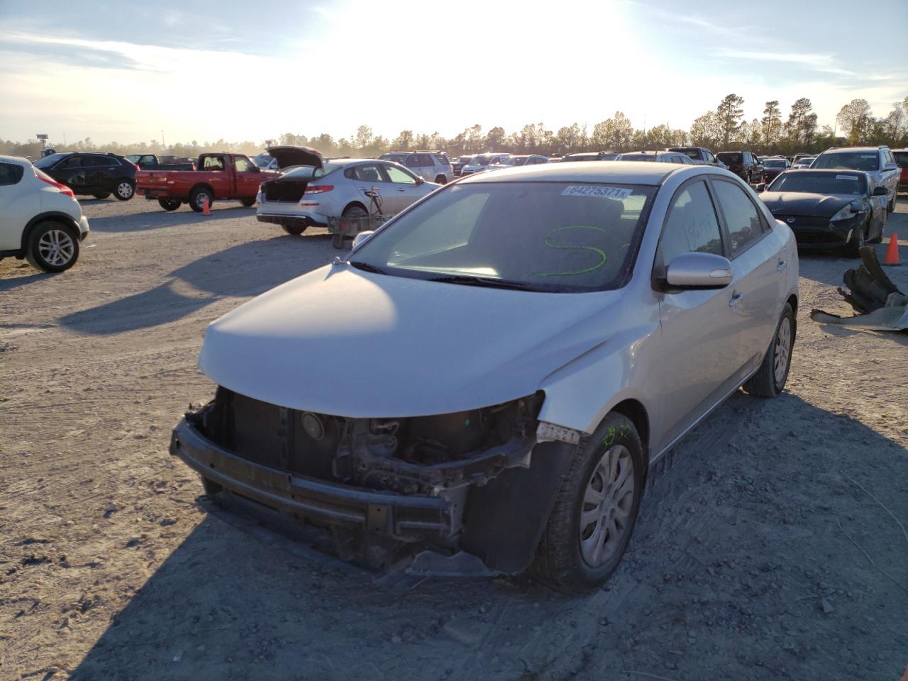 Photo 2 from auction – 2010 KIA FORTE EX with VIN KNAFU4A20A5856096