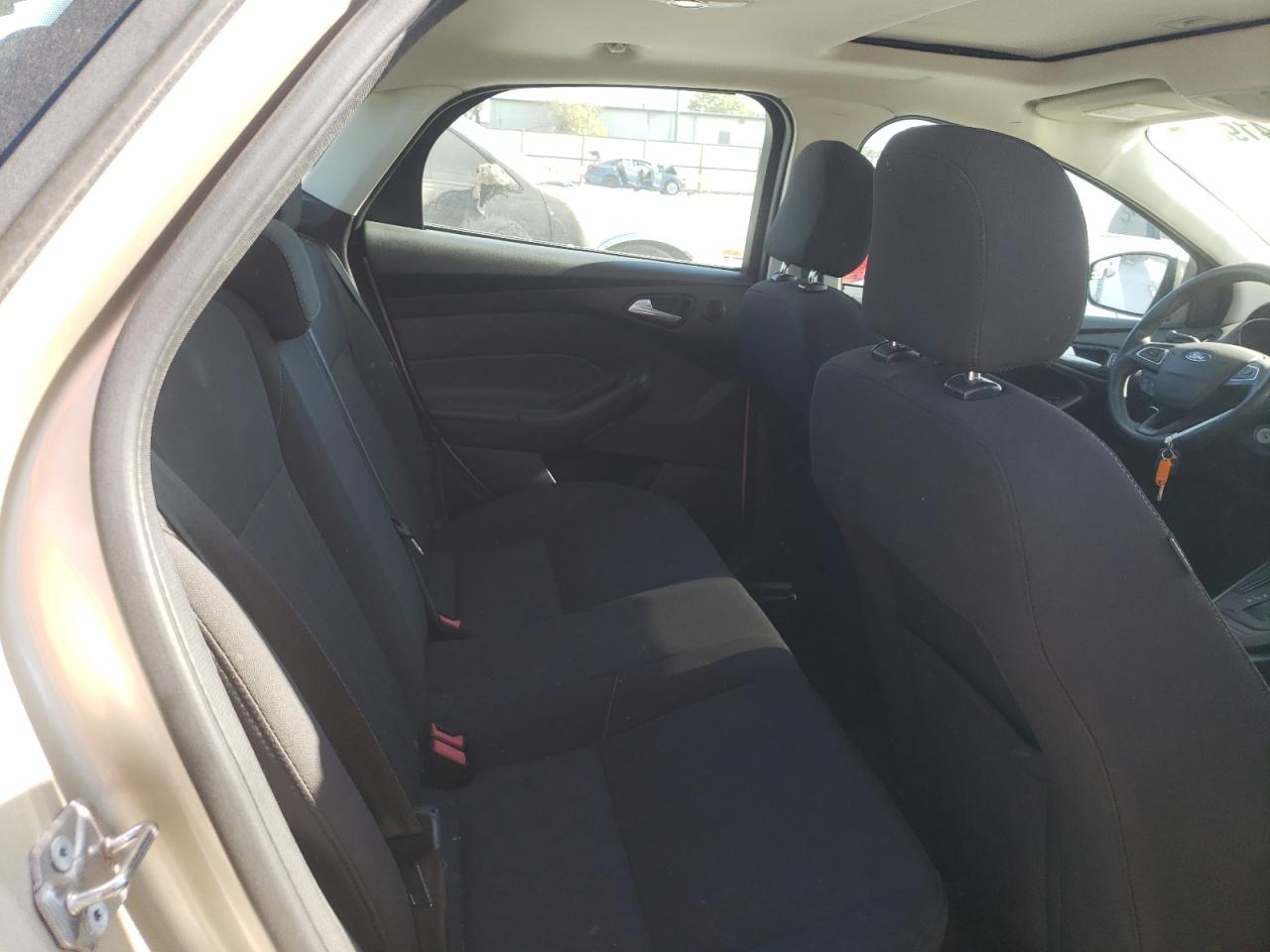Photo 6 from auction – 2017 FORD FOCUS SEL with VIN 1FADP3H20HL202485