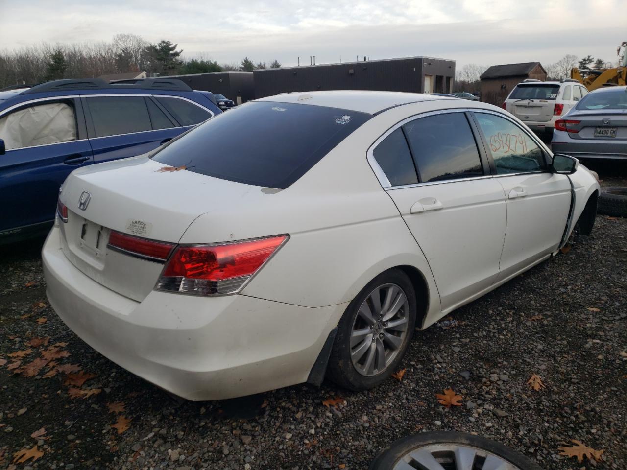 Photo 4 from auction – 2011 HONDA ACCORD EXL with VIN 1HGCP2F8XBA108318