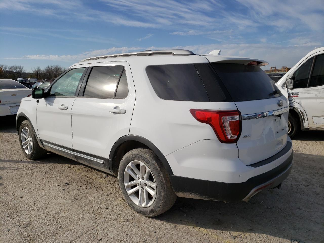 Photo 3 from auction – 2016 FORD EXPLORER X with VIN 1FM5K7DHXGGA27907