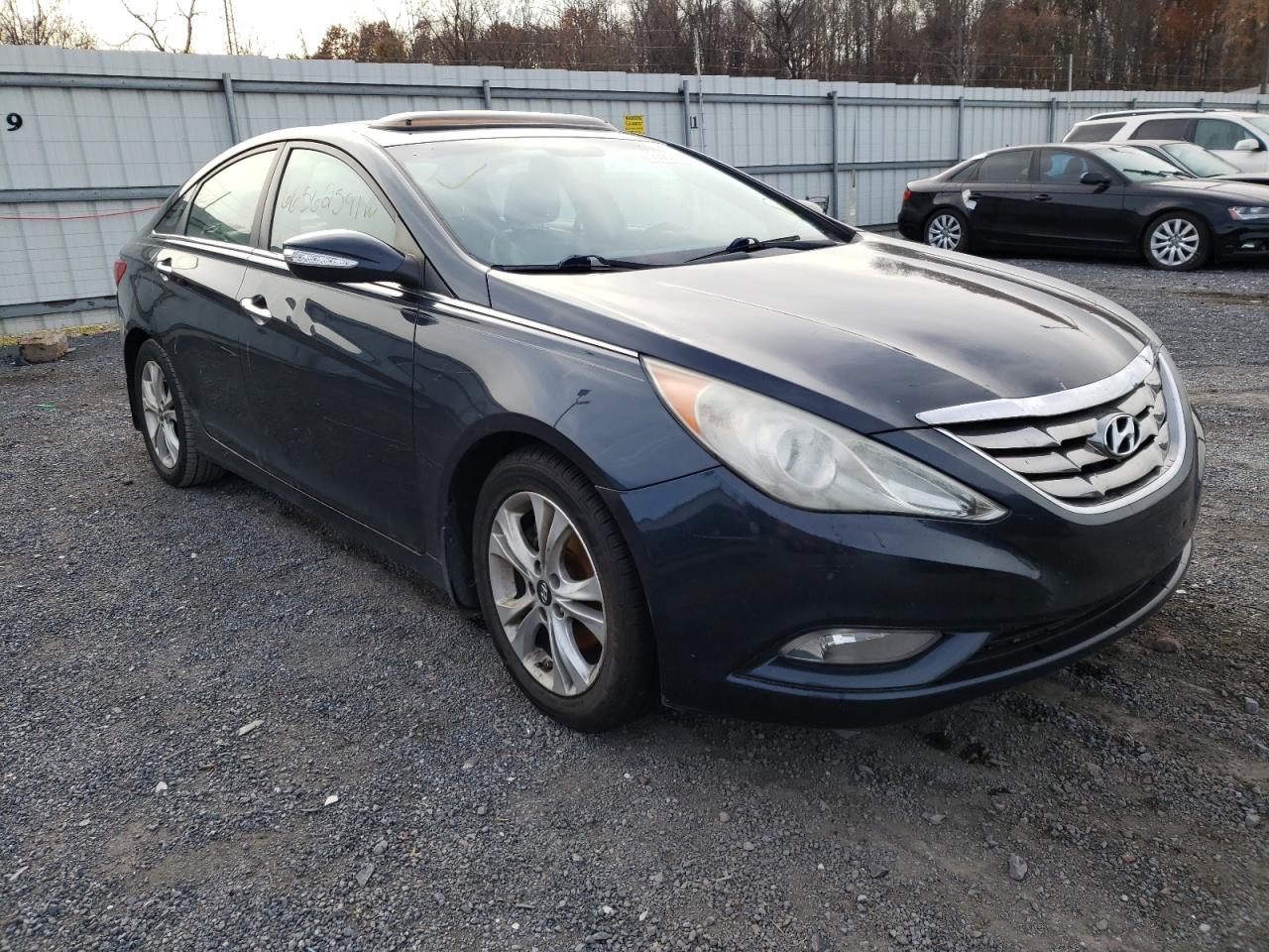HYUNDAI SONATA SE 2011 with VIN 5NPEC4ACXBH306478 - Photo from auction
