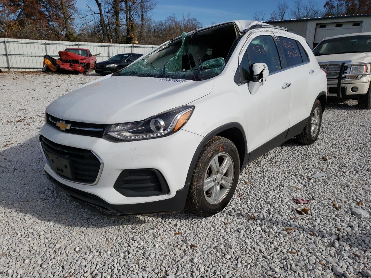 Photo 2 from auction – 2017 CHEVROLET TRAX 1LT with VIN 3GNCJLSB5HL280434