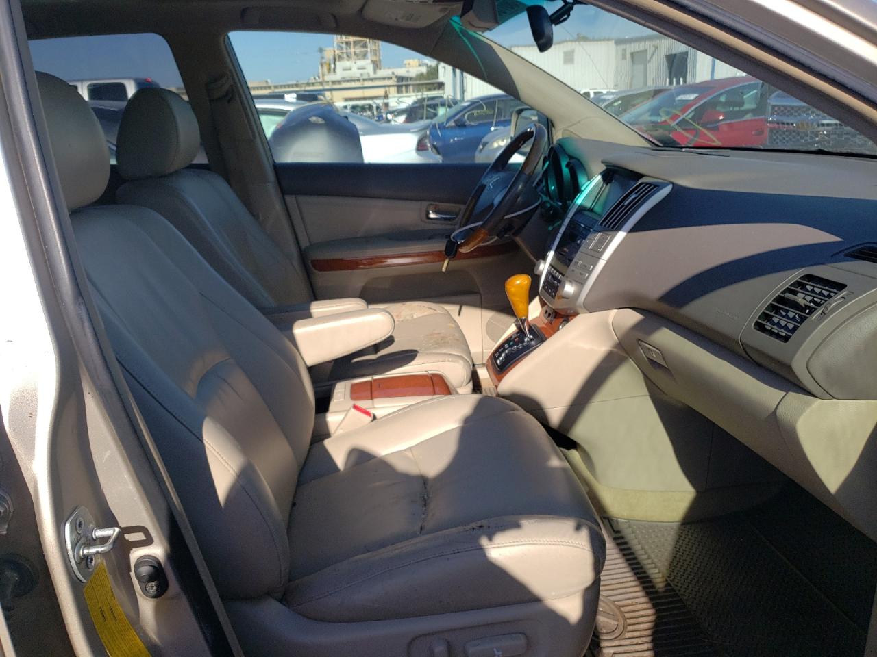 Photo 5 from auction – 2004 LEXUS RX 330 with VIN JTJHA31U440004574