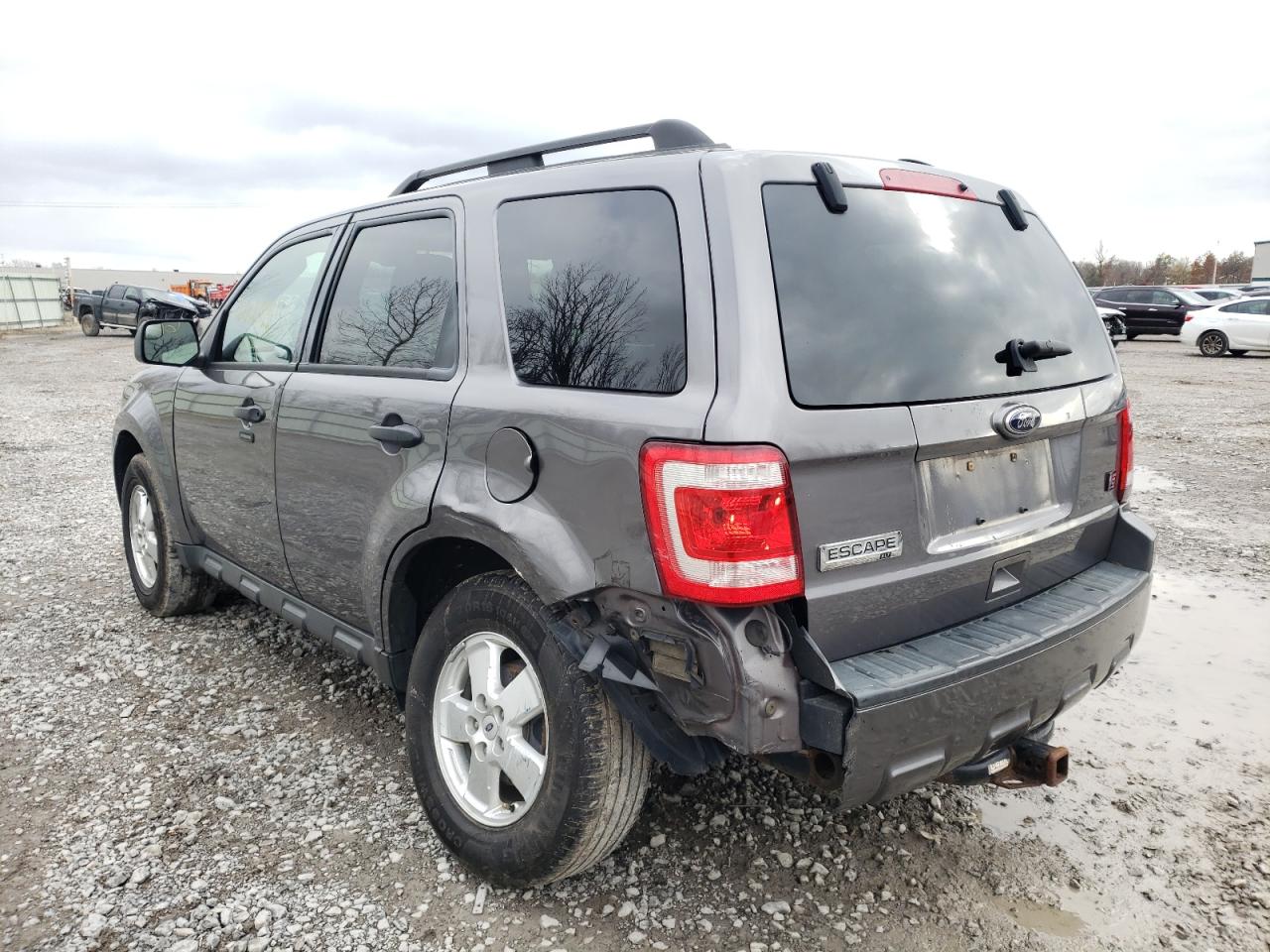 Photo 3 from auction – 2011 FORD ESCAPE XLT with VIN 1FMCU9D73BKA43957