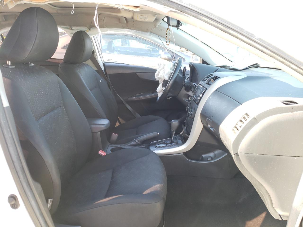 Photo 5 from auction – 2009 TOYOTA COROLLA BA with VIN 1NXBU40E99Z048047