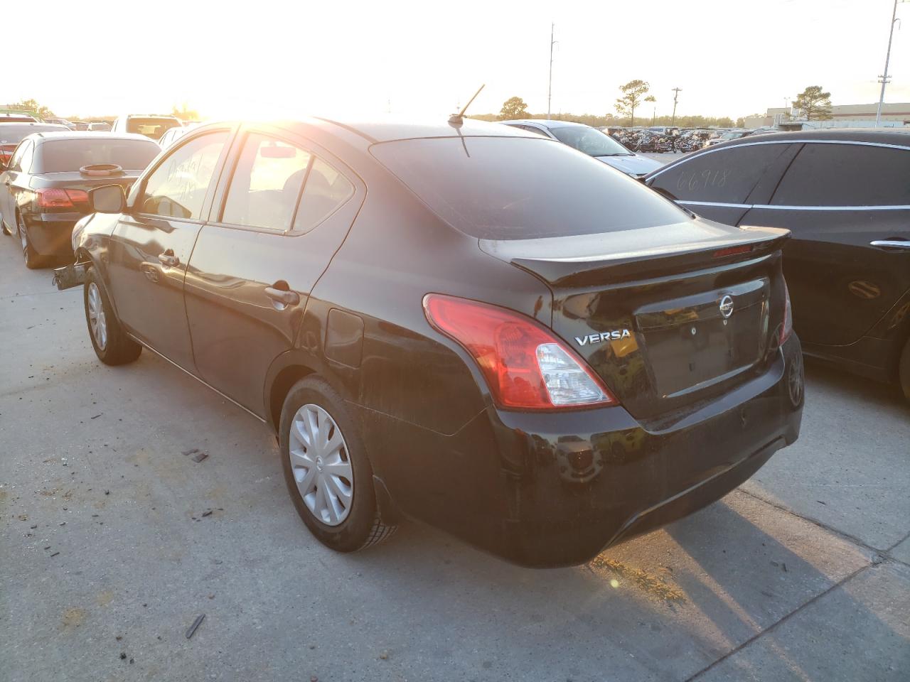 Photo 3 from auction – 2016 NISSAN VERSA S with VIN 3N1CN7AP1GL907942