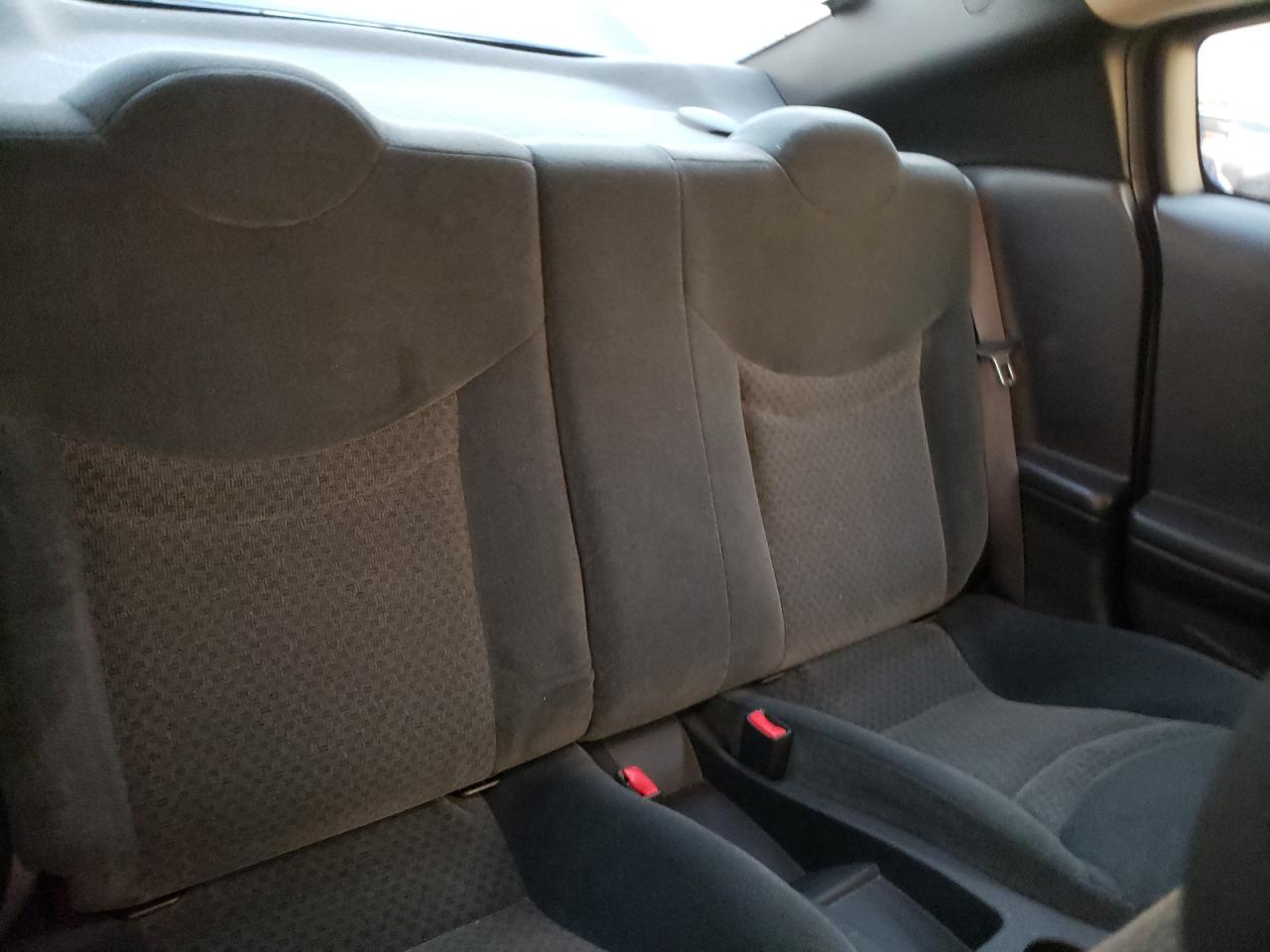 Photo 6 from auction – 2004 SATURN ION LEVEL with VIN 1G8AW12F24Z124860