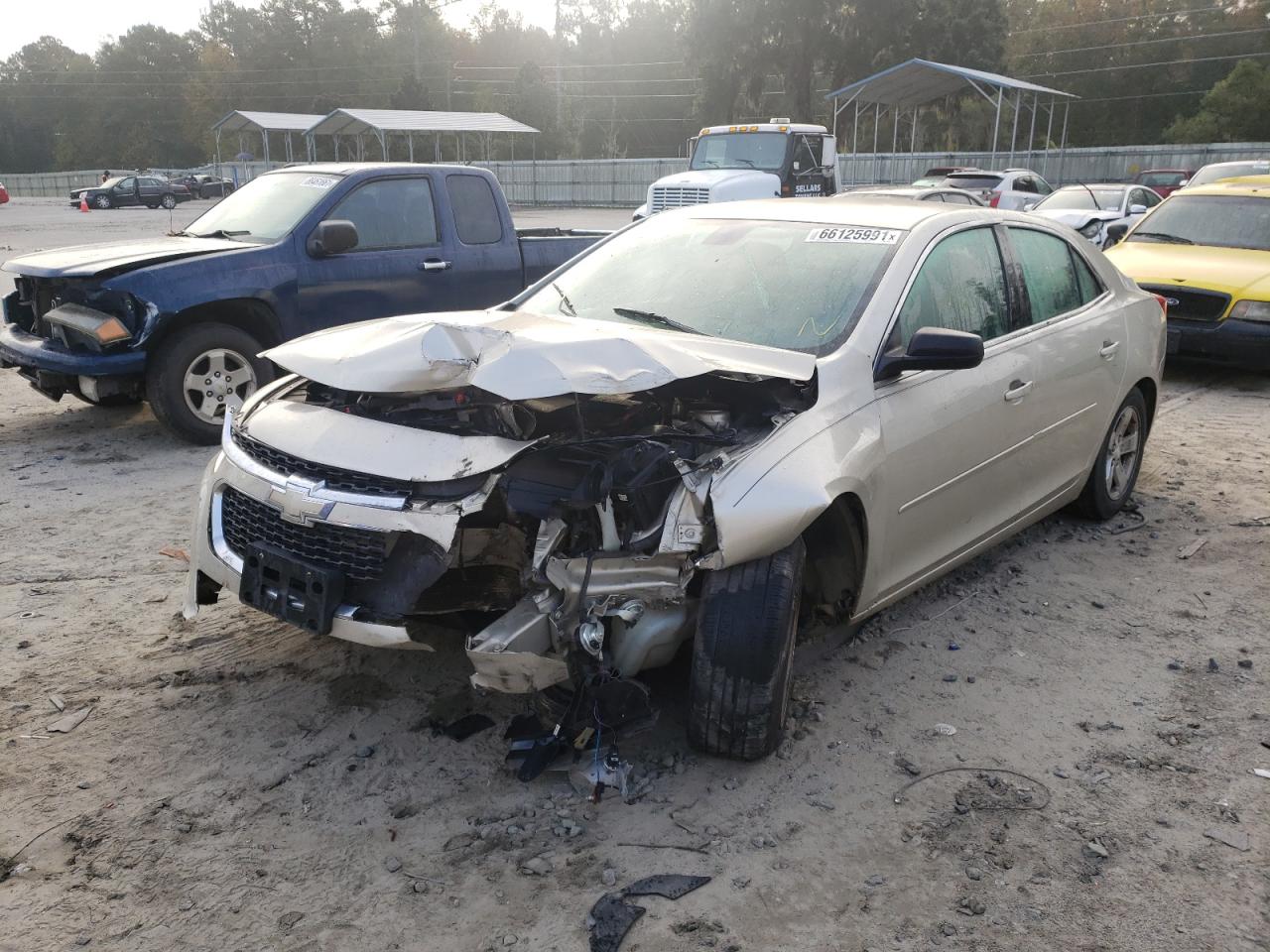 Photo 2 from auction – 2014 CHEVROLET MALIBU LS with VIN 1G11B5SL5EF240659