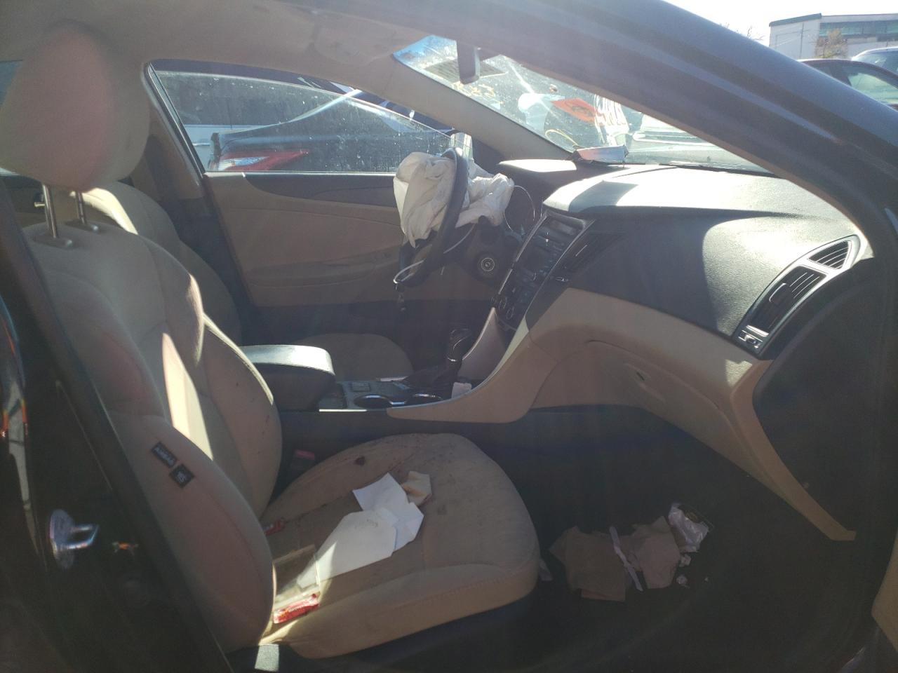 Photo 5 from auction – 2014 HYUNDAI SONATA GLS with VIN 5NPEB4AC3EH845418