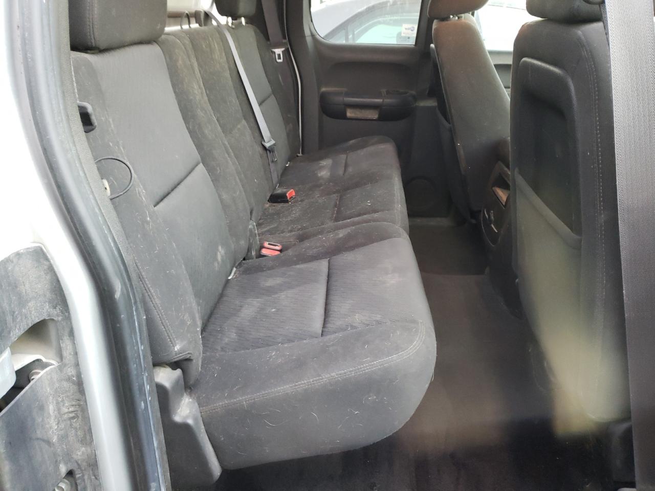 Photo 6 from auction – 2011 CHEVROLET SILVERADO with VIN 1GCRKSE04BZ394588