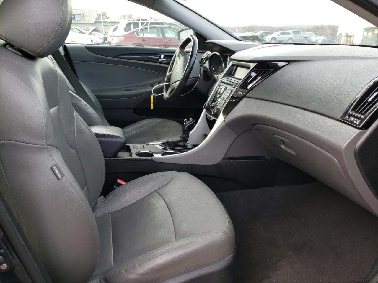Photo 5 from auction – 2011 HYUNDAI SONATA SE with VIN 5NPEC4ACXBH306478