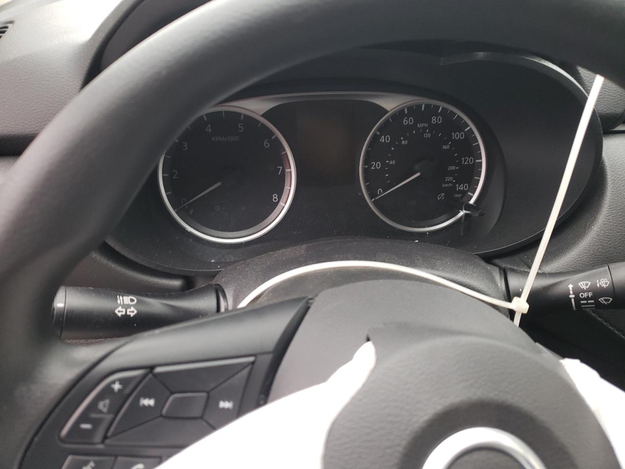 Photo 8 from auction – 2020 NISSAN VERSA S with VIN 3N1CN8DV8LL918642