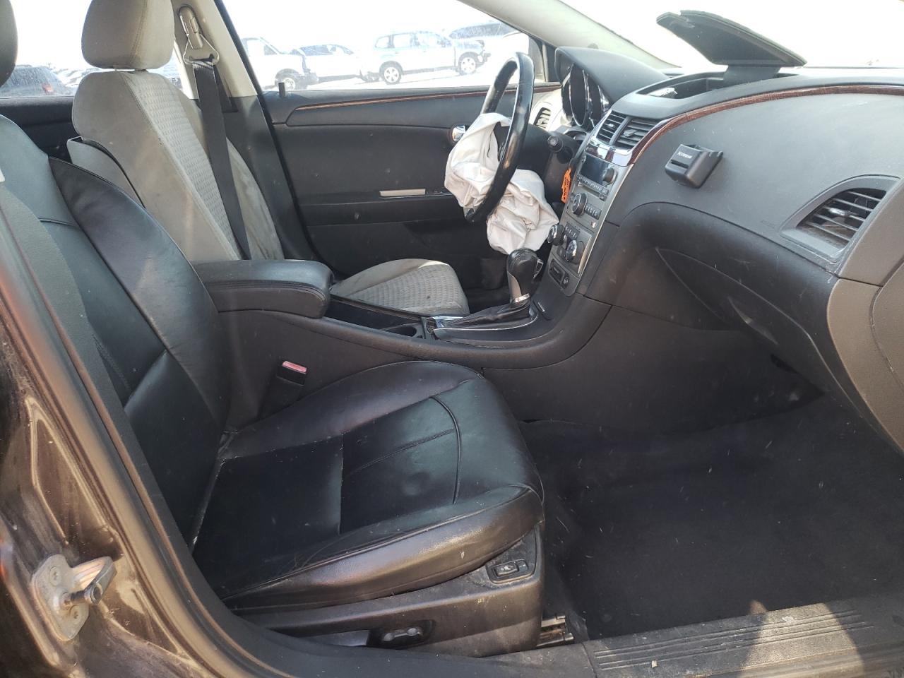Photo 5 from auction – 2011 CHEVROLET MALIBU LTZ with VIN 1G1ZE5E15BF391713