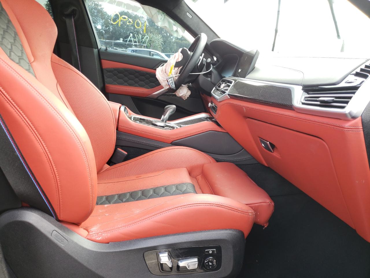 Photo 5 from auction – 2021 BMW X6 with VIN 5YMCY0C04M9G42993