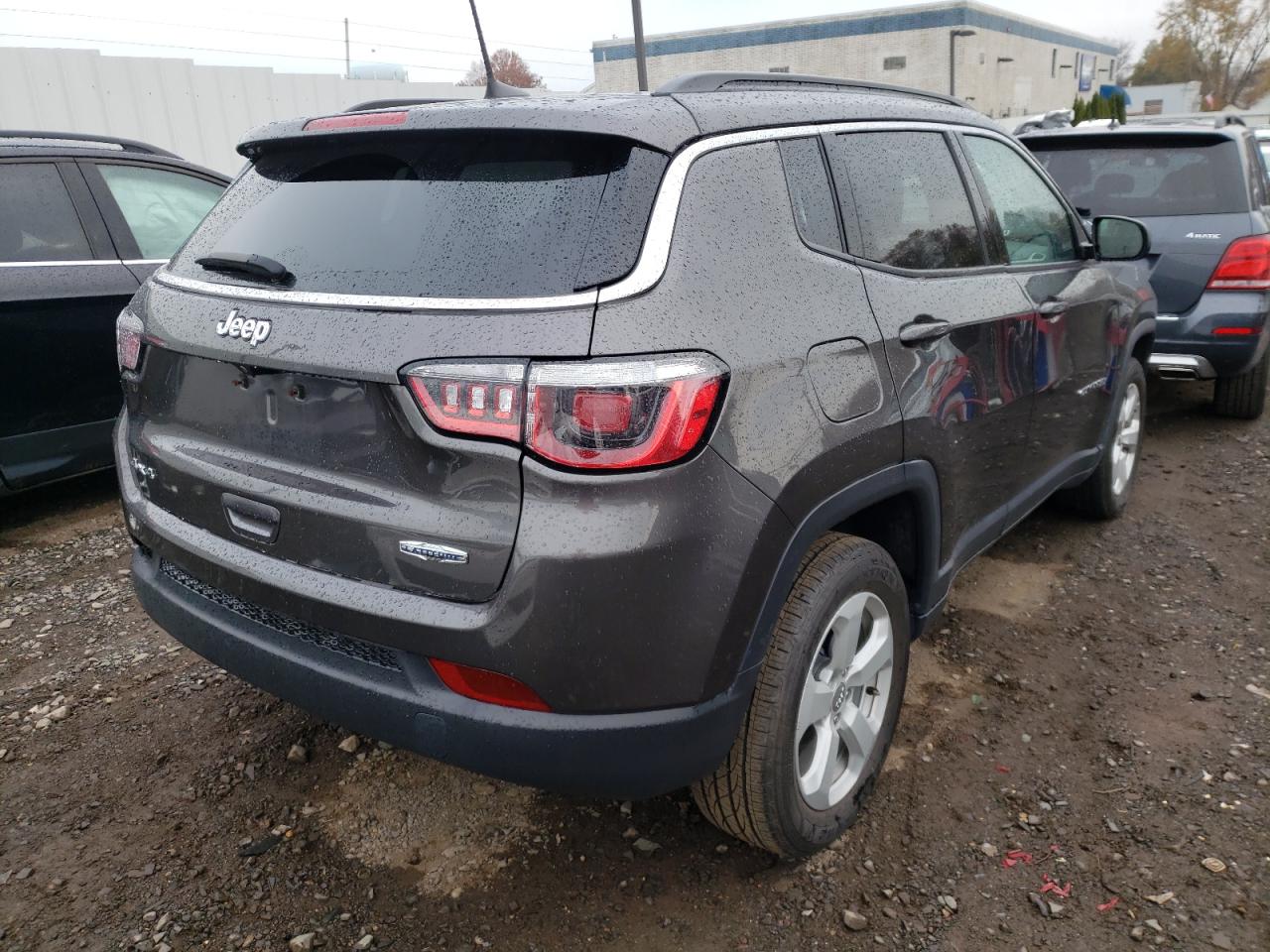 Photo 4 from auction – 2019 JEEP COMPASS LA with VIN 3C4NJDBB3KT818269