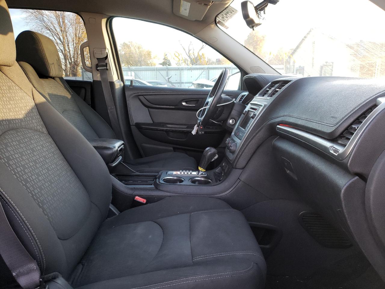 Photo 5 from auction – 2015 GMC ACADIA SLE with VIN 1GKKRNED6FJ165985