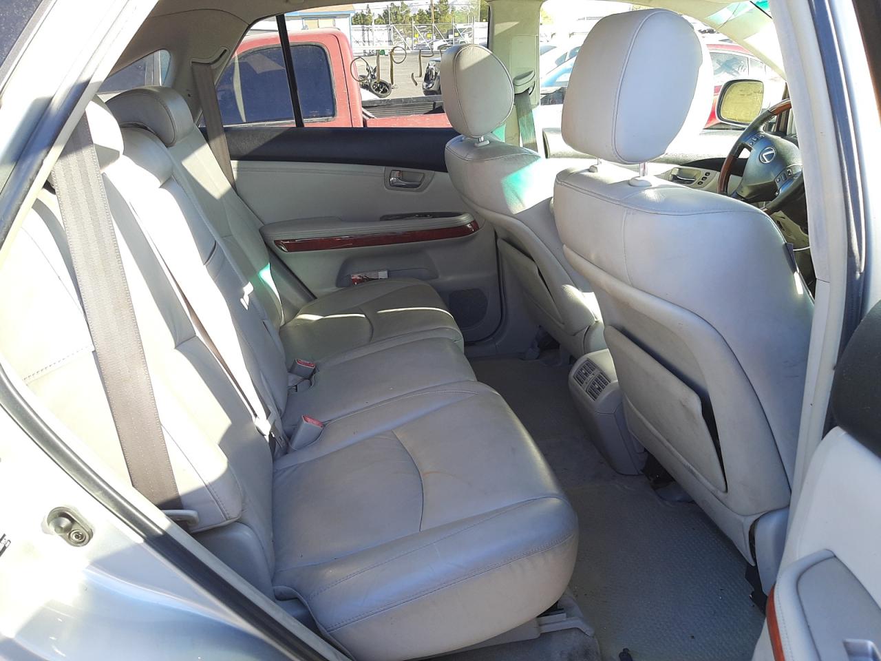 Photo 6 from auction – 2005 LEXUS RX 330 with VIN JTJHA31U050079578