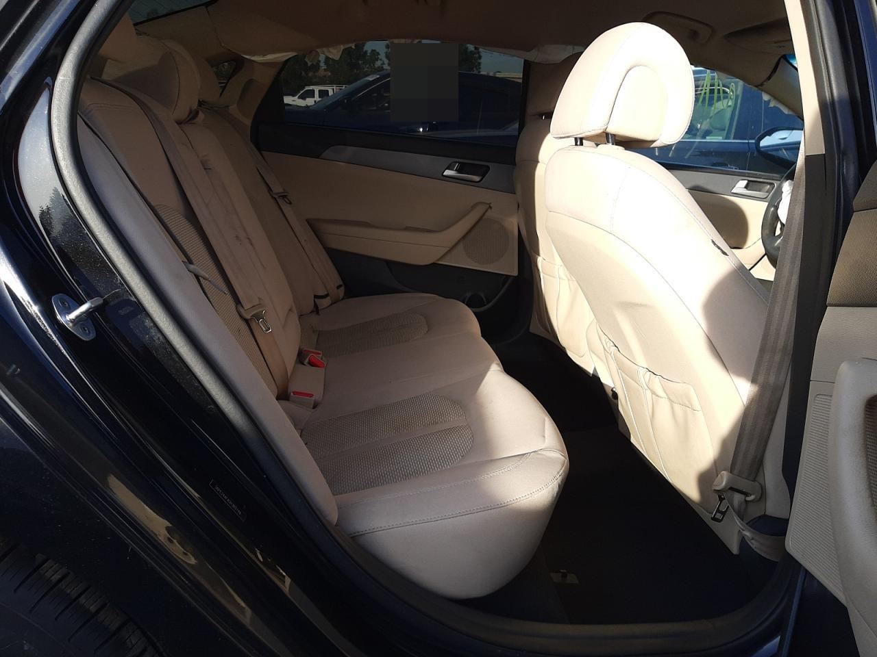 Photo 6 from auction – 2016 HYUNDAI SONATA SE with VIN 5NPE24AF4GH389748