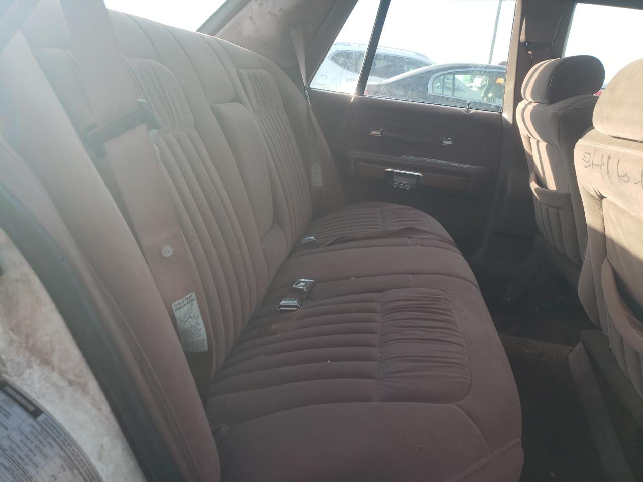 Photo 6 from auction – 1991 FORD CROWN VICT with VIN 2FACP74F3MX169586