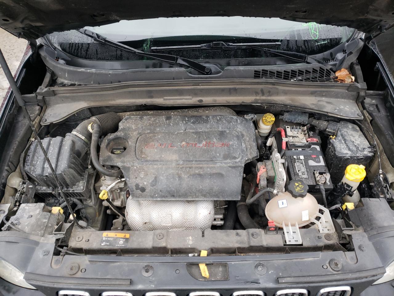 Photo 7 from auction – 2016 JEEP RENEGADE L with VIN ZACCJBBT7GPD53935