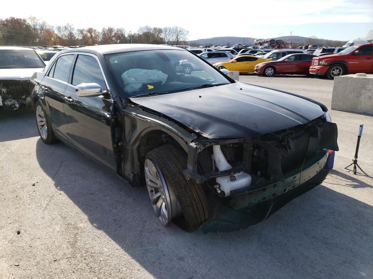 CHRYSLER 300 TOURIN 2019 with VIN 2C3CCAAG1KH566337 - Photo from auction