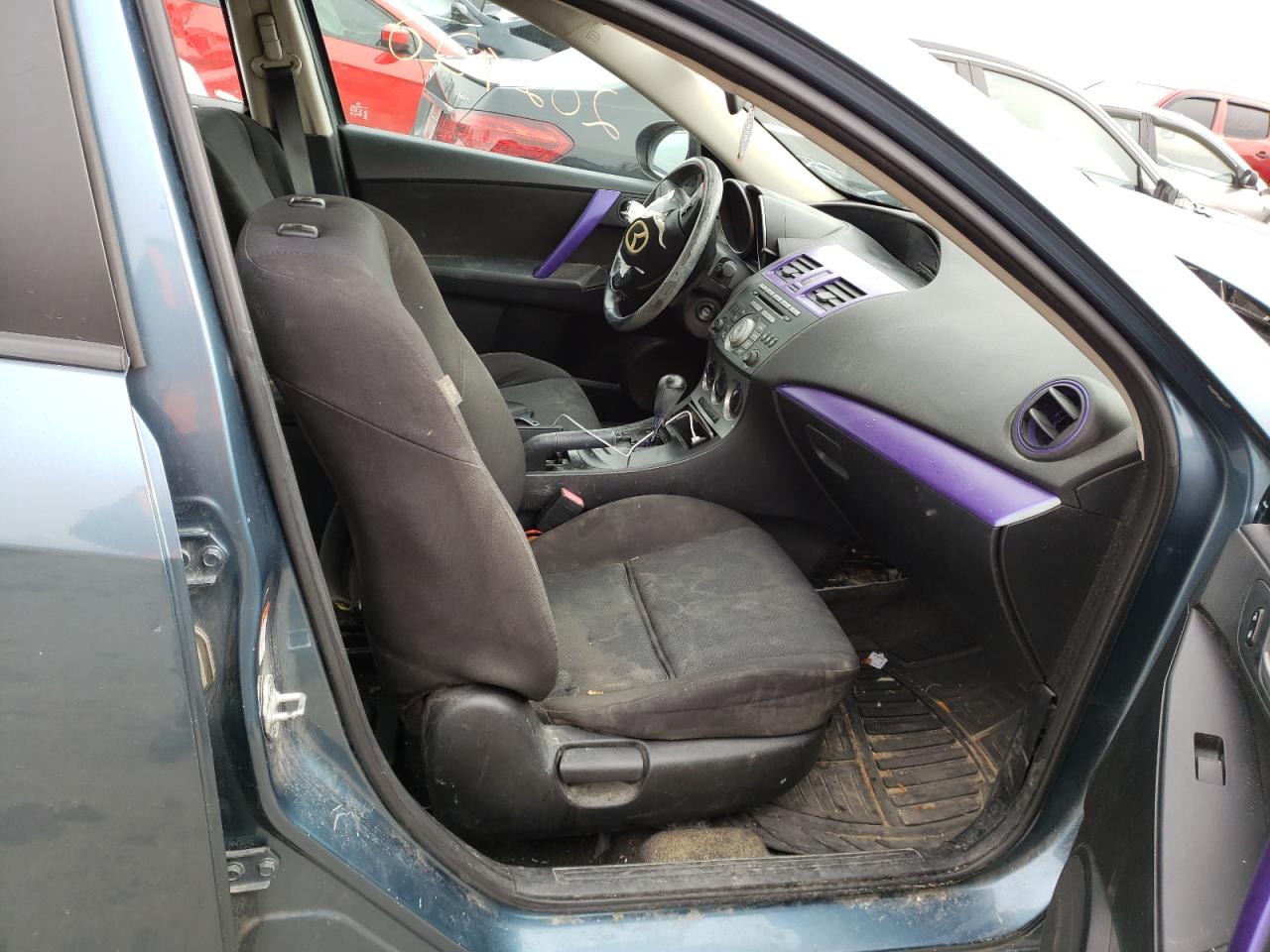 Photo 5 from auction – 2011 MAZDA 3 I with VIN JM1BL1VF6B1416196