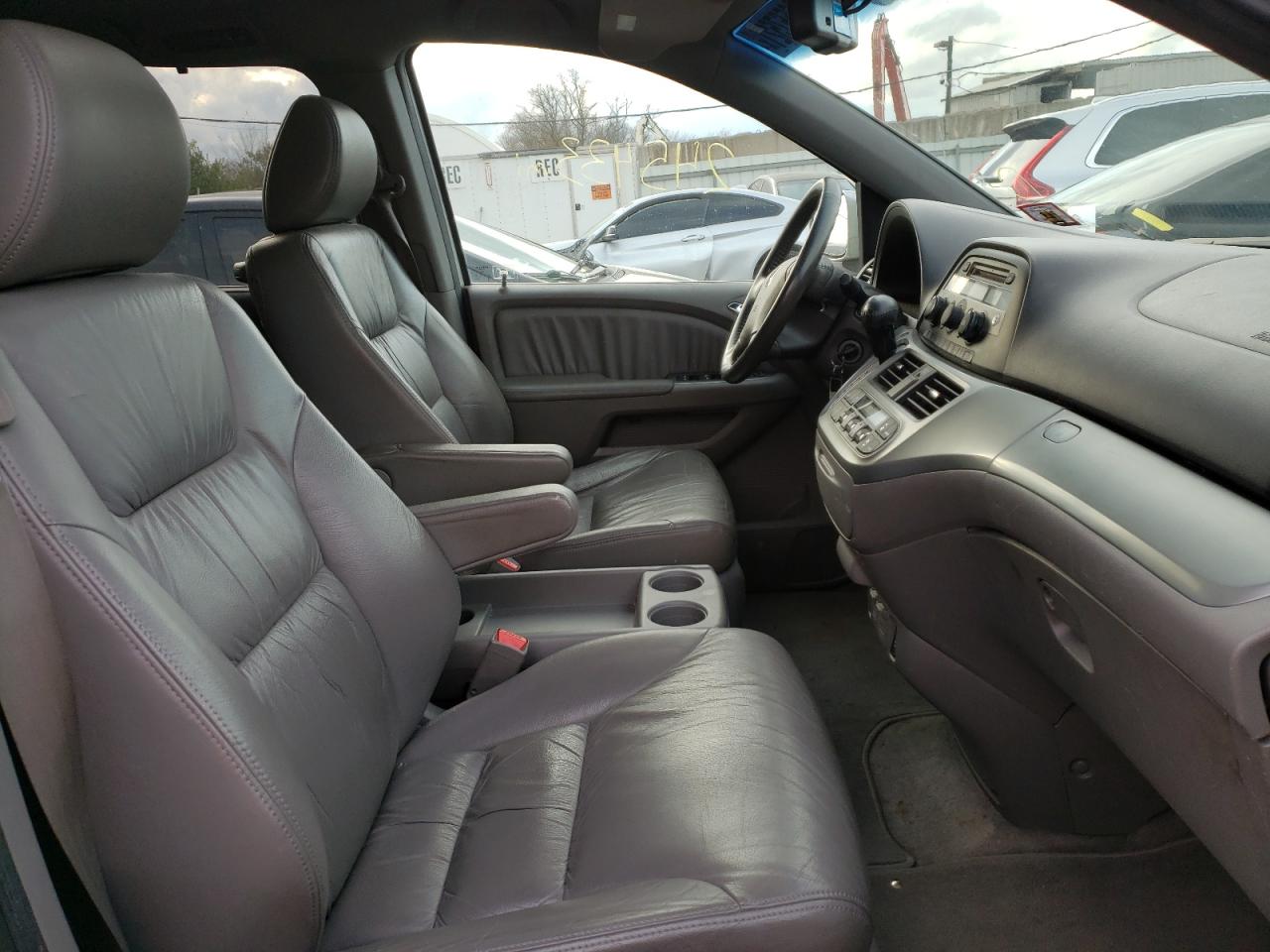 Photo 5 from auction – 2008 HONDA ODYSSEY EX with VIN 5FNRL386X8B002845