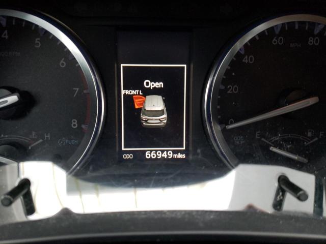 Фото 8 с аукциона – 2014 TOYOTA HIGHLANDER с VIN 5TDJKRFH3ES068586