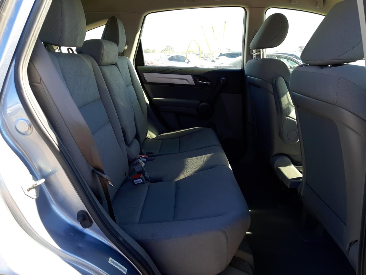 Photo 6 from auction – 2011 HONDA CR-V LX with VIN JHLRE4H30BC014399