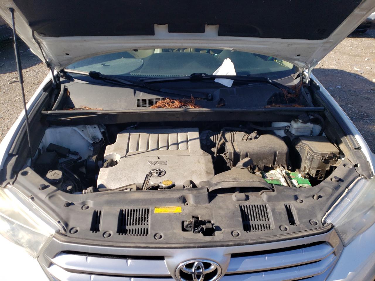 Photo 7 from auction – 2011 TOYOTA HIGHLANDER with VIN 5TDYK3EH7BS047071