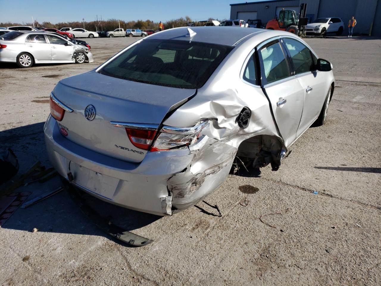 Photo 4 from auction – 2014 BUICK VERANO with VIN 1G4PP5SK7E4159650