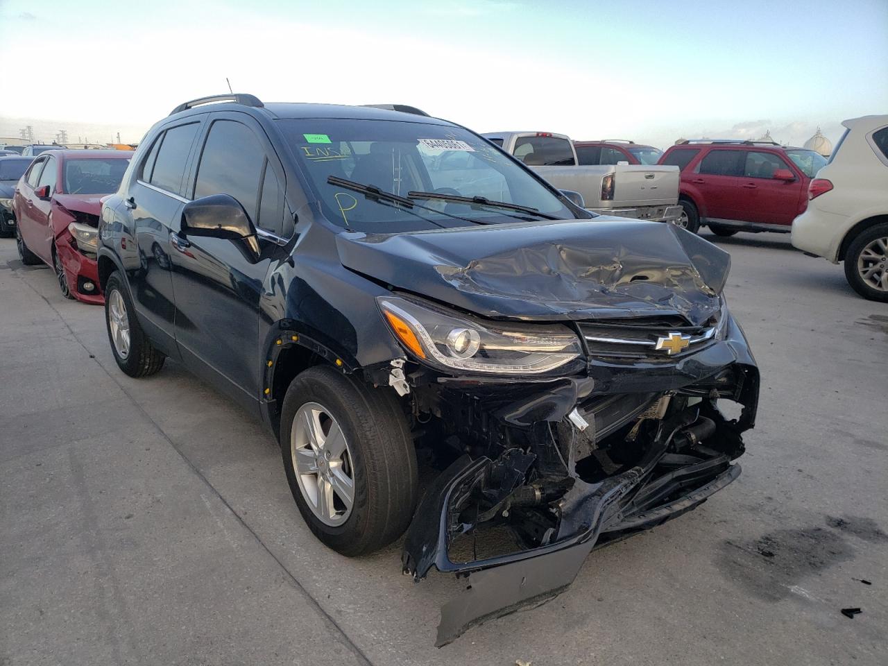 CHEVROLET TRAX 1LT 2020 with VIN KL7CJLSB5LB087099 - Photo from auction