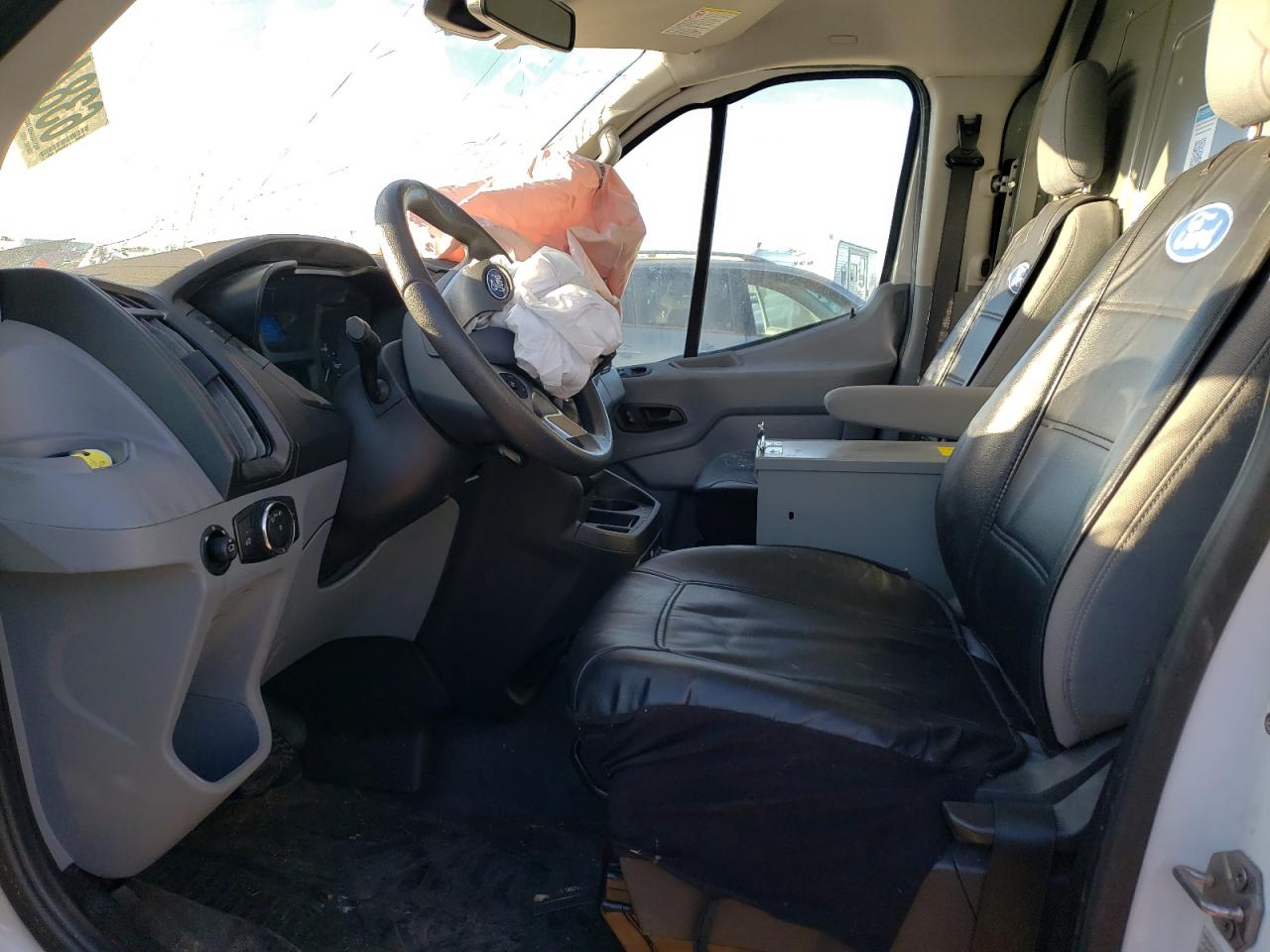 Photo 5 from auction – 2017 FORD TRANSIT T- with VIN 1FTBW2YM4HKB49795
