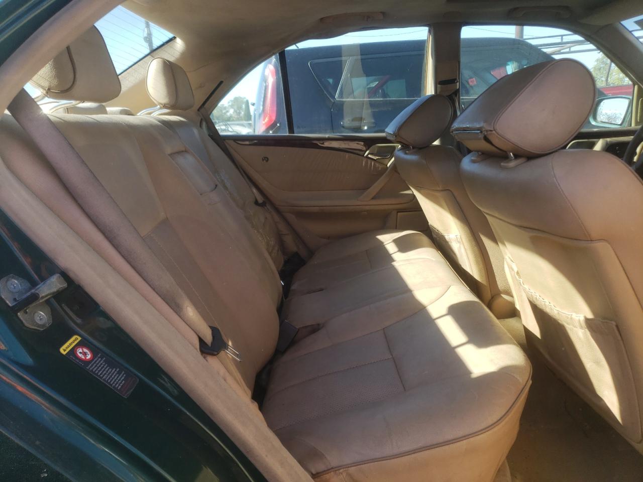 Photo 6 from auction – 2001 MERCEDES-BENZ E 320 with VIN WDBJF65JX1B376460