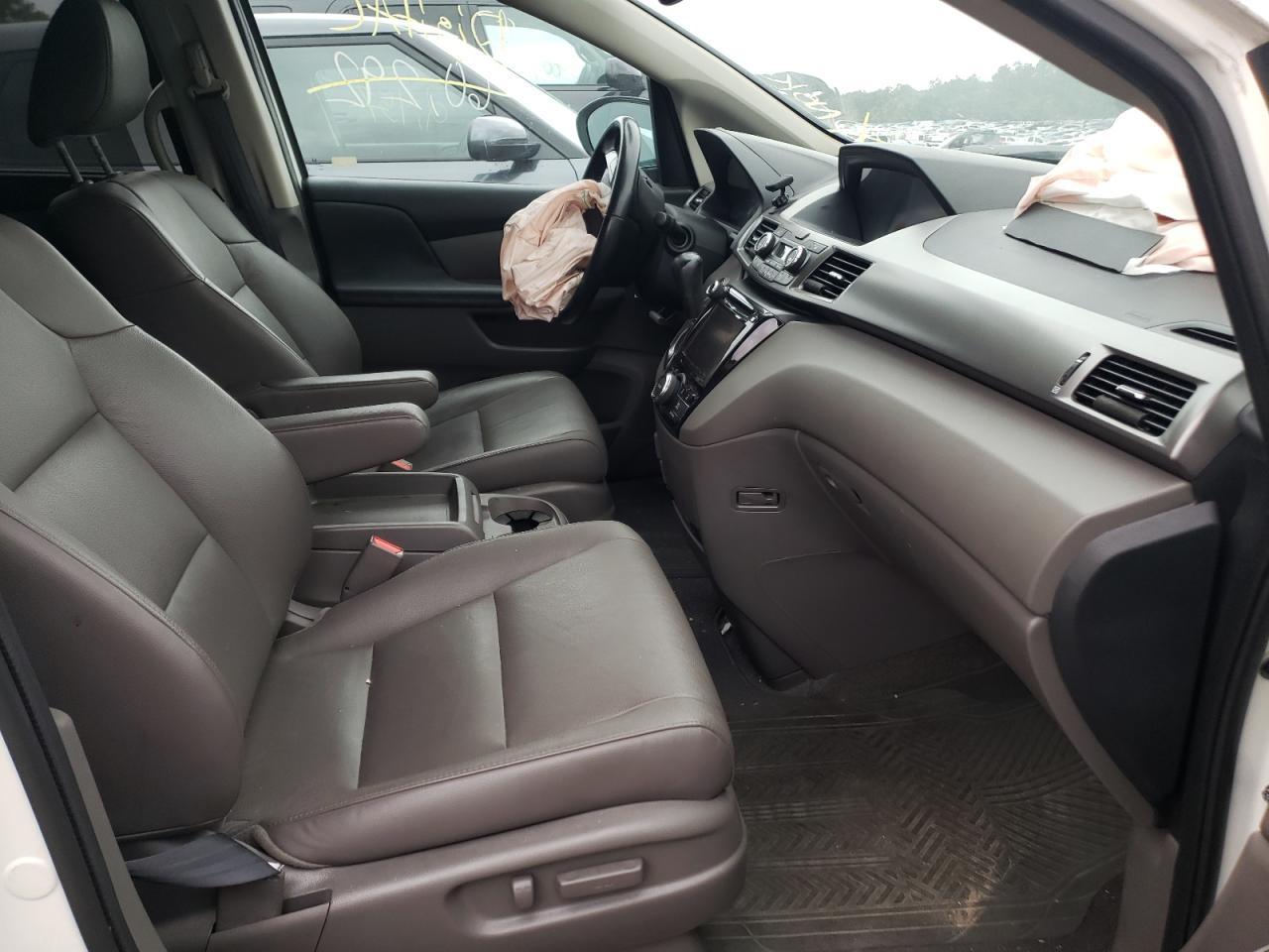 Photo 5 from auction – 2016 HONDA ODYSSEY EX with VIN 5FNRL5H69GB123697