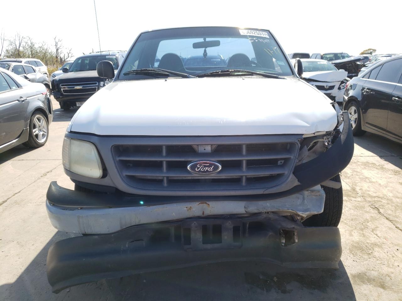 Photo 9 from auction – 2000 FORD F150 with VIN 1FTZF1723YKB47691