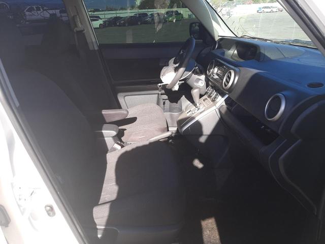 Photo 5 from auction – 2010 TOYOTA SCION XB with VIN JTLZE4FE3A1099206