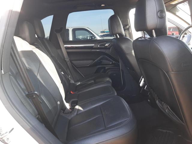 Photo 6 from auction – 2014 PORSCHE CAYENNE with VIN WP1AA2A23ELA91248