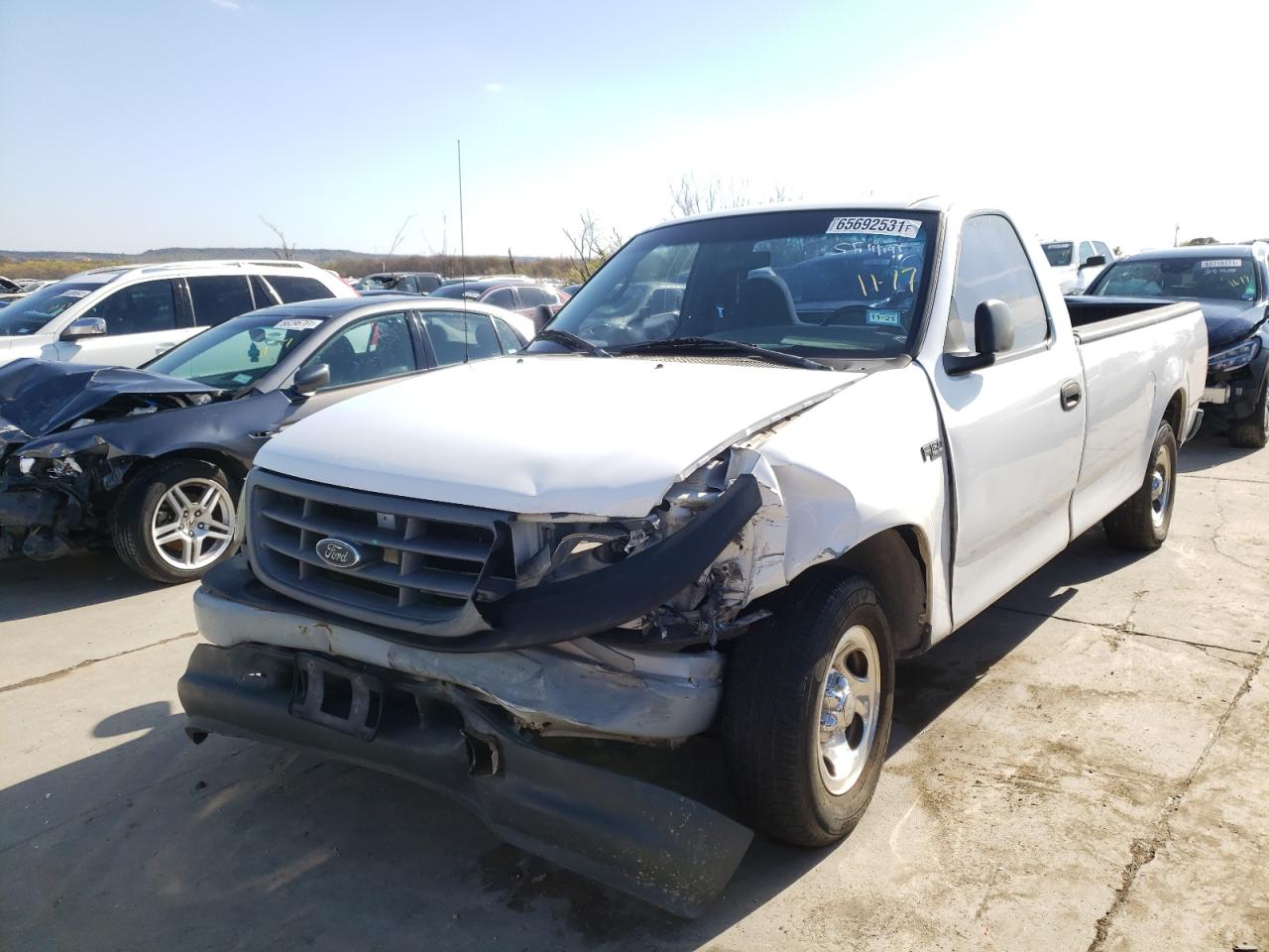 Photo 2 from auction – 2000 FORD F150 with VIN 1FTZF1723YKB47691