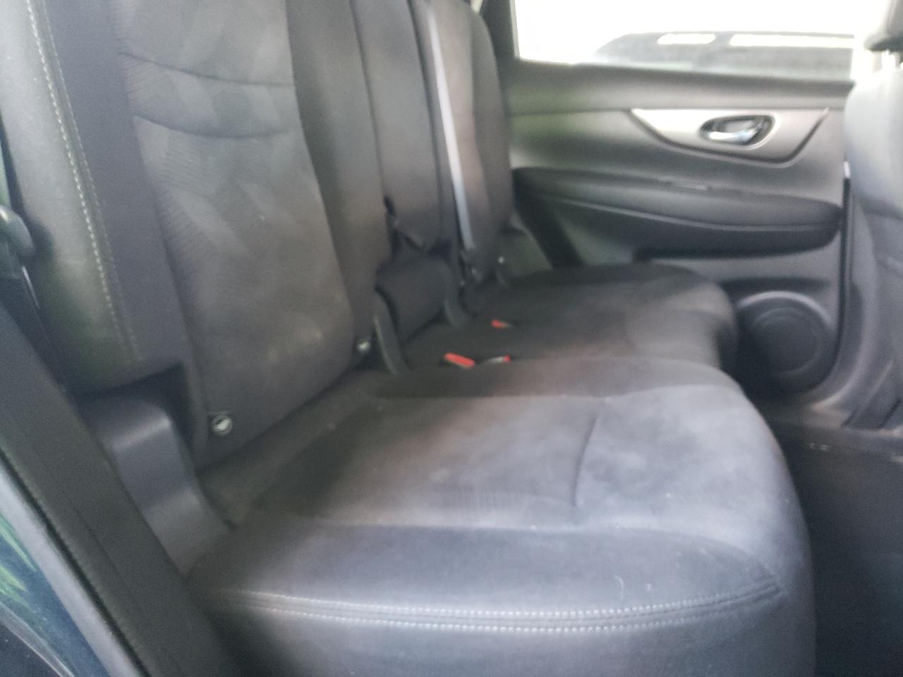 Photo 6 from auction – 2016 NISSAN ROGUE S with VIN KNMAT2MV2GP698920